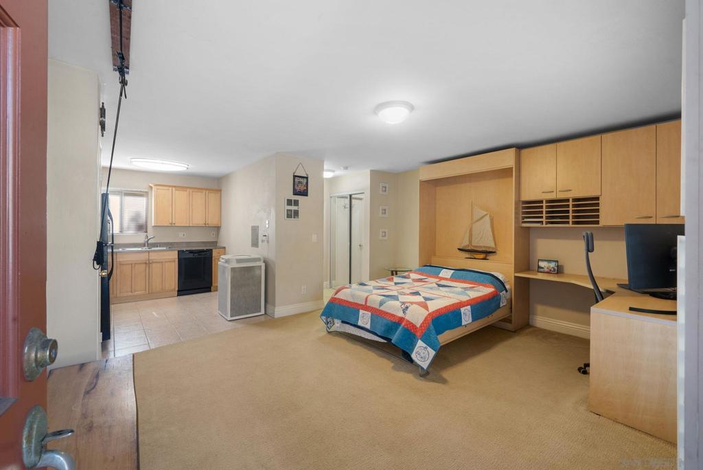 2850 Reynard Way #5