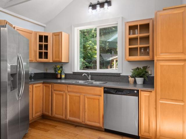201 Lake Street, Boulder Creek CA: https://media.crmls.org/mediaz/6bf5f3b6-4b9d-41d3-8156-d426a64233fb.jpg