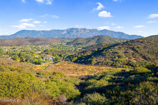 5519 Via Olas, Newbury Park CA: https://media.crmls.org/mediaz/6bf5fcaf-6d97-499a-953e-d01b1cde1ea8.jpg