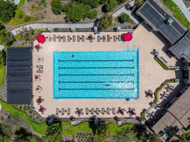 1185 Parkview Drive, Oceanside CA: https://media.crmls.org/mediaz/6bf5fd77-dc43-4443-b60c-680175abd122.jpg