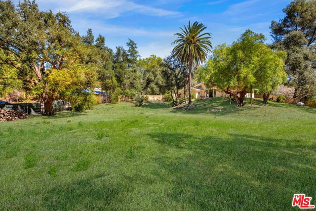 2457 Liberty Lane, Topanga CA: https://media.crmls.org/mediaz/6bf657e9-9ddc-45de-924d-2a20701493ae.jpg
