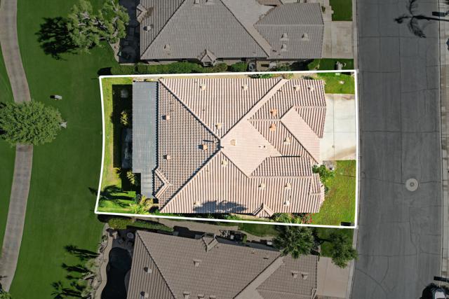 44584 S Heritage Palms Drive, Indio CA: https://media.crmls.org/mediaz/6bf67956-a72b-4420-af9e-bd1786e06d13.jpg