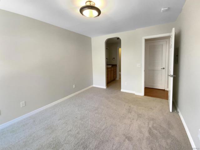 5252 Balboa Arms Dr, San Diego CA: https://media.crmls.org/mediaz/6bf78f6a-3c63-4307-9914-493d37978243.jpg