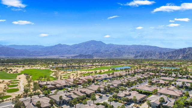 Image 46 of 50 For 55080 Autumn Valley Court