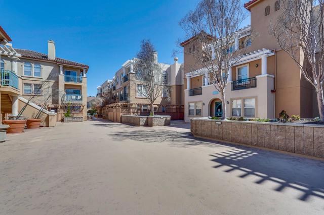 951 S 12th Street, San Jose CA: https://media.crmls.org/mediaz/6bf93b6f-31a2-47c1-b0e3-9a84efb01d9e.jpg