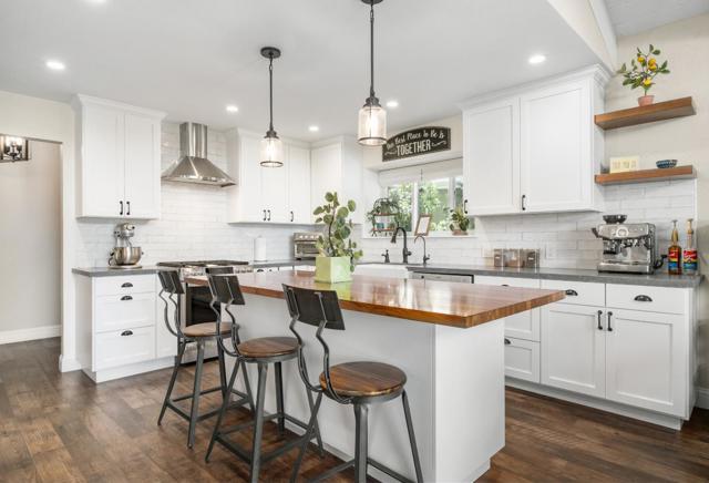 22 Quien Sabe Road, Scotts Valley CA: https://media.crmls.org/mediaz/6bf9a382-f0ac-417c-88c9-7f24983fc400.jpg