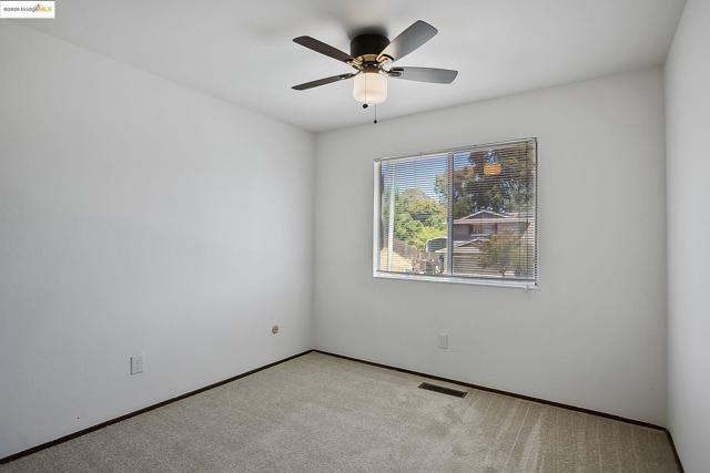 2125 Robles Dr, Antioch CA: https://media.crmls.org/mediaz/6bf9d35d-eda0-4c1e-a1fd-7b3149529507.jpg