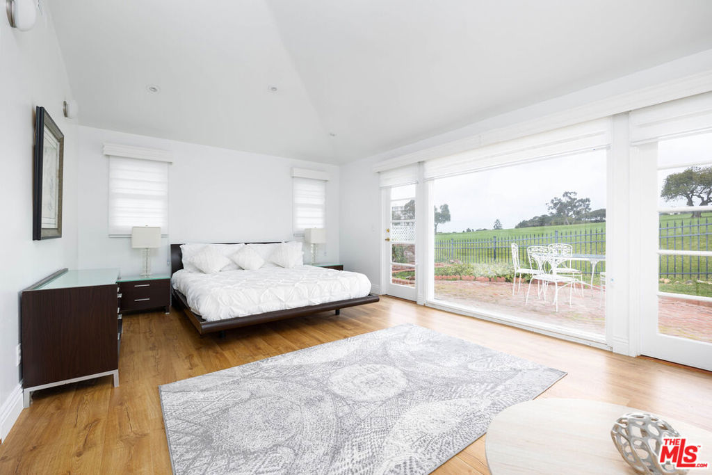 1110 Muirlands Drive - photo 16