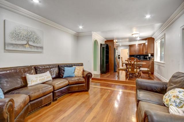 895 Greenwich Drive, Gilroy CA: https://media.crmls.org/mediaz/6bfa4411-c96a-40af-917e-9a609f0d07fd.jpg