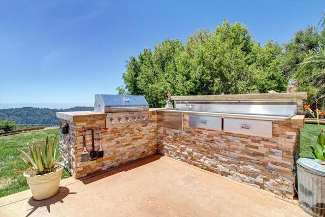 30005 Summit Road, Los Gatos CA: https://media.crmls.org/mediaz/6bfb89bb-bd1e-4104-b0dc-4fbcdd22b978.jpg
