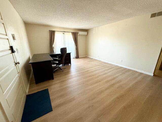 Image 10 of 23 For 32200 Cathedral Canyon Dr  21