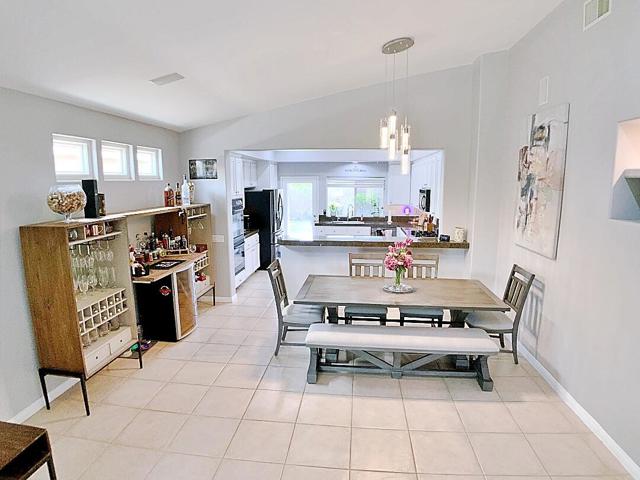 45120 Eagle Crest Court, Indio CA: https://media.crmls.org/mediaz/6bfbddac-2f71-45d6-89a2-2b73c97a14e9.jpg