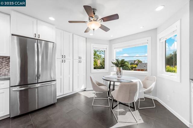 708 Pomona Ave, El Cerrito CA: https://media.crmls.org/mediaz/6bfbe389-561c-4150-a864-187b08ef985e.jpg