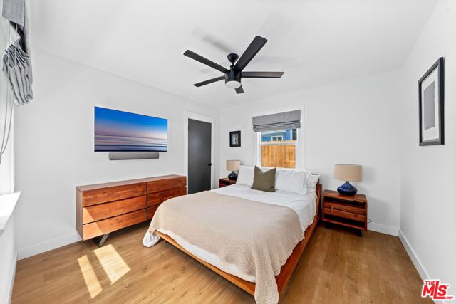 4047 Camero Avenue, Los Angeles CA: https://media.crmls.org/mediaz/6bfcd449-89d1-47da-b3e7-9fb500fbf683.jpg