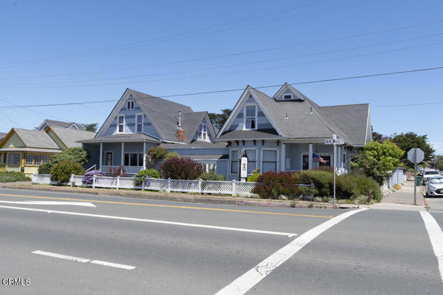 Image 2 of 64 For 700 Main Street