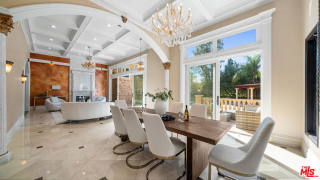 10801 Bothwell Road, Chatsworth CA: https://media.crmls.org/mediaz/6bfdb1c2-176c-4758-b75b-fc42331d73f1.jpg