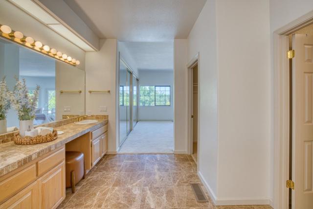 18 Foothill Place, Pleasanton CA: https://media.crmls.org/mediaz/6bfe84e3-daf7-4bfe-8ca3-b104a72026ff.jpg