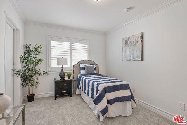 123 S Clark Drive, West Hollywood CA: https://media.crmls.org/mediaz/6bfe8862-01b7-4ef5-a1c3-f7c9aa32df3f.jpg