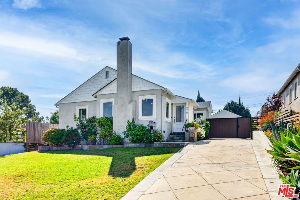 5910 W 77th Place