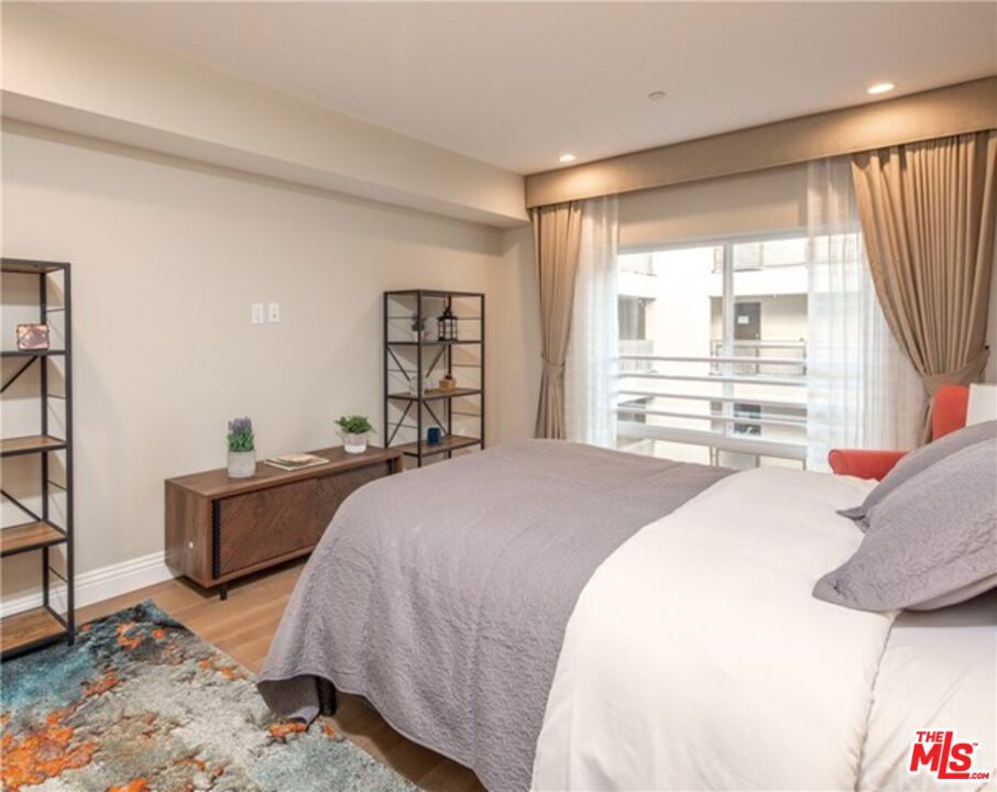 2939 Leeward Avenue #317