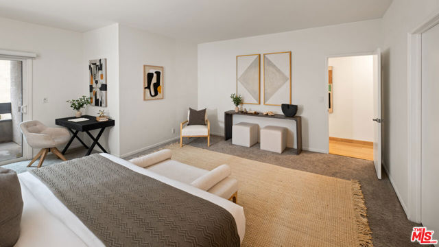 10627 Ashton Avenue, Los Angeles CA: https://media.crmls.org/mediaz/6bff1772-7887-4a79-8422-222e879f8a58.jpg