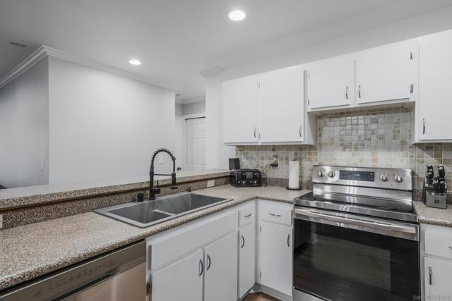 6275 Rancho Mission, Mission Valley CA: https://media.crmls.org/mediaz/6bff586b-6095-40b3-98a0-9426793ae4e2.jpg