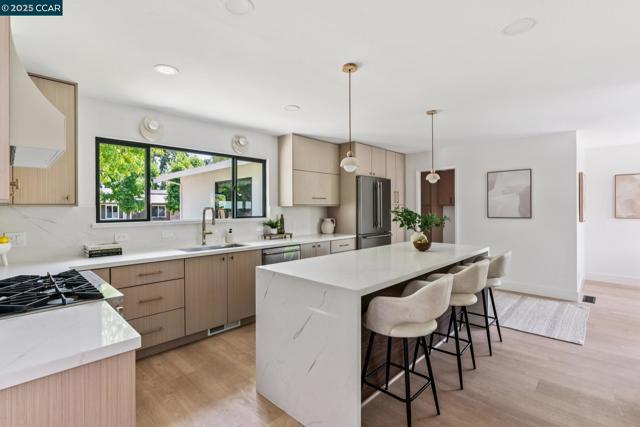 1773 Risdon Road, Concord CA: https://media.crmls.org/mediaz/6bffc0bc-9288-47a5-b740-602d686b16cb.jpg