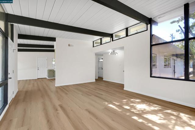 197 Carolos Drive, Pacheco CA: https://media.crmls.org/mediaz/6bffd1f9-4013-44e9-83a4-86efd863ad72.jpg