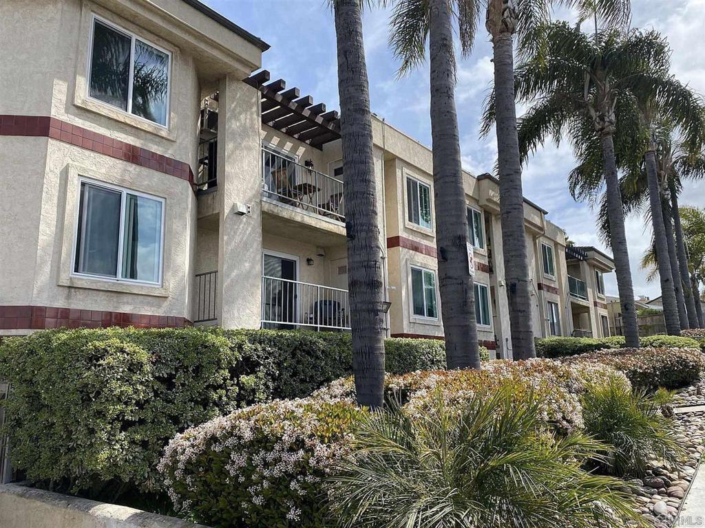 4452 Mentone Street #205