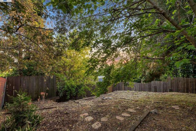 3014 BROADMOOR VIEW, Oakland CA: https://media.crmls.org/mediaz/6c007e8c-c9c3-42ed-9aa6-d53dc190ae14.jpg
