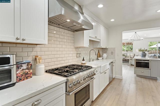 273 Valle Vista Dr, Danville CA: https://media.crmls.org/mediaz/6c01aa89-3dcc-4202-92e2-7da4c4f459ca.jpg