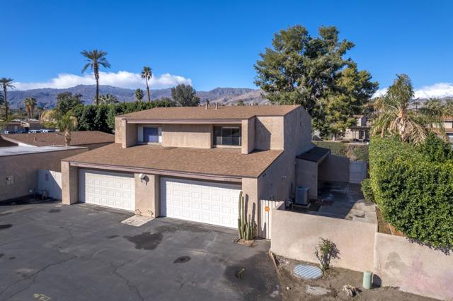 Image 18 of 26 For 74176 Catalina Way