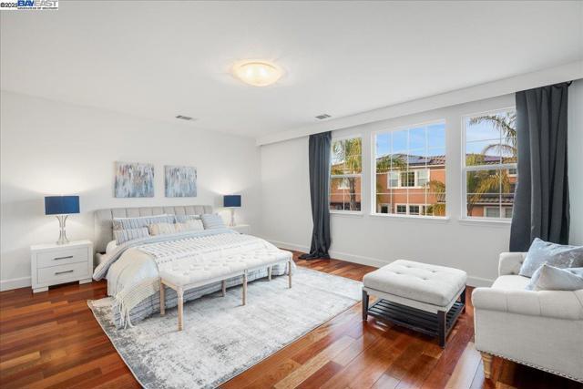 2396 Keats Ln, San Ramon CA: https://media.crmls.org/mediaz/6c024928-ebb2-48a9-a9e8-27ce2d463142.jpg