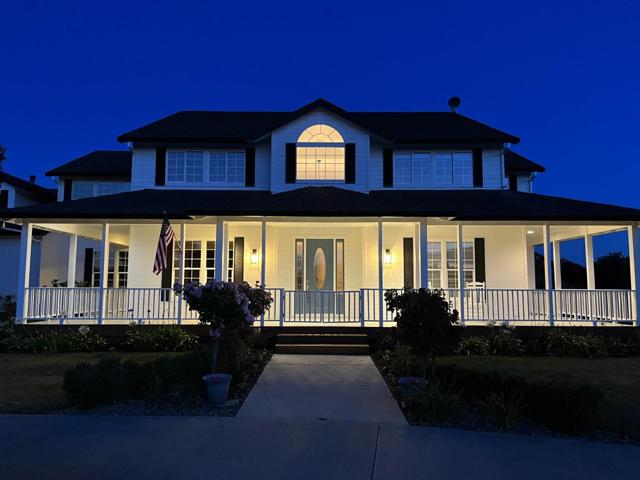 475 Torrano Court, Hollister CA: https://media.crmls.org/mediaz/6c0321ea-7bef-439e-937e-9acdc2dfc400.jpg