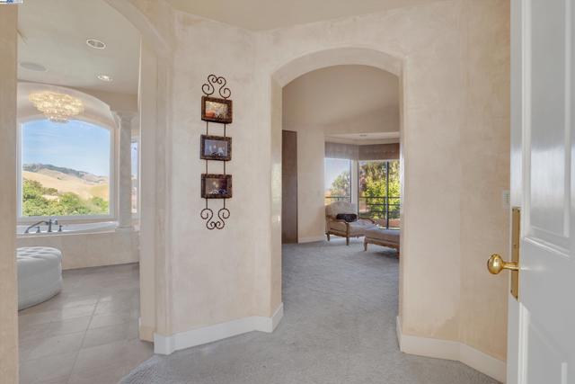4478 Deer Ridge Road, Danville CA: https://media.crmls.org/mediaz/6c03eaaf-ad82-43f4-b72d-77fdf68a17b9.jpg