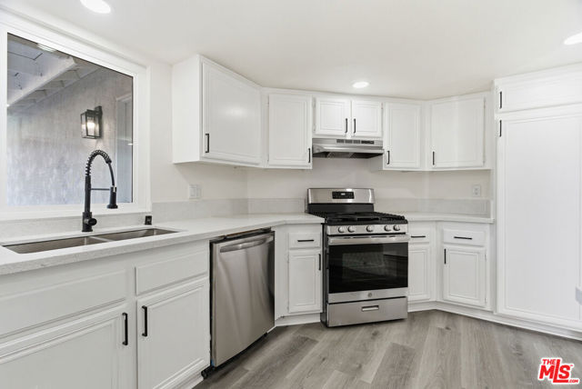 3531 Southview Court, Palmdale CA: https://media.crmls.org/mediaz/6c0440c8-c28a-49bb-8f06-3d0cac1384c9.jpg