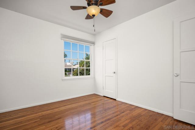 241 243 F Avenue, Coronado CA: https://media.crmls.org/mediaz/6c05861e-6512-42d3-a403-d8da5d479db7.jpg
