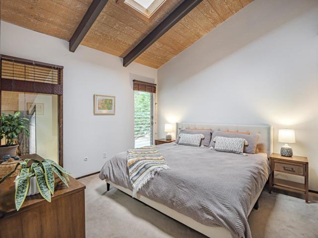 Image 39 of 65 For 251 Sunnycroft Road