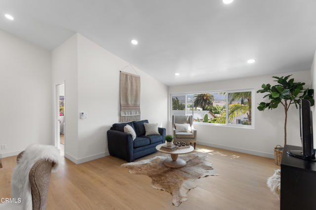 Detail Gallery Image 24 of 35 For 3955 Blackwood St, Thousand Oaks,  CA 91320 - 5 Beds | 3/1 Baths