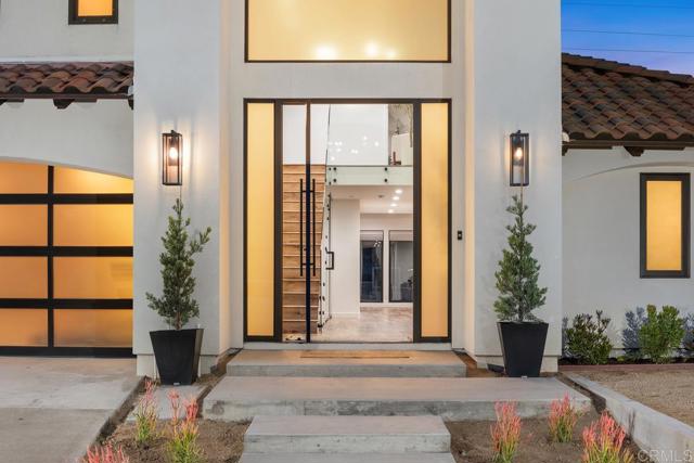 5186 Maynard Street, San Diego CA: https://media.crmls.org/mediaz/6c085719-14d0-4c92-9375-c5e628aa5ee5.jpg