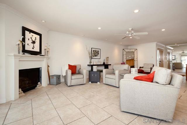 105 Antigua Ct, Coronado CA: https://media.crmls.org/mediaz/6c0864bd-4bdd-4df7-a0a0-2292e90c60c2.jpg