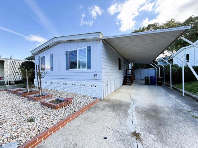 224 Queens Way, Pittsburg CA: https://media.crmls.org/mediaz/6c096700-0420-4a33-aff9-1610d37a440e.jpg