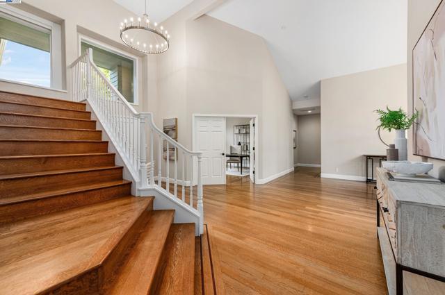 1398 Benedict Ct, Pleasanton CA: https://media.crmls.org/mediaz/6c097643-fe8d-42bc-9bc3-627979dc21b7.jpg