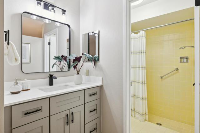 Image 28 of 52 For 950 Gull Avenue