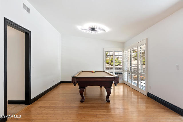 4809 Dunman Avenue, Woodland Hills CA: https://media.crmls.org/mediaz/6c09da0e-2395-407c-b10f-94582c26ddee.jpg