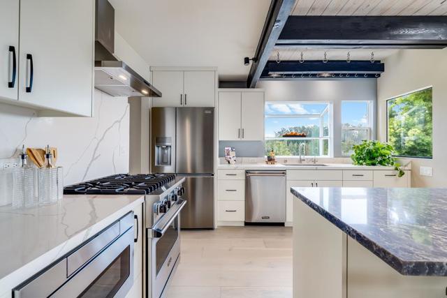 407 Quail Run, Aptos CA: https://media.crmls.org/mediaz/6c09e7a5-6a0f-4bc0-b727-ded8942602a3.jpg