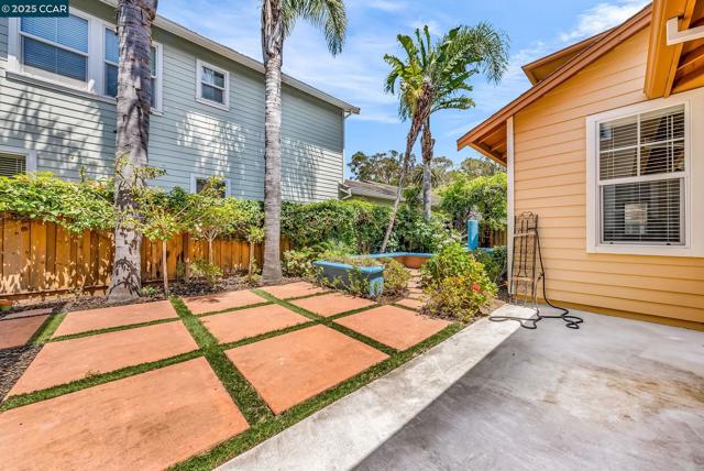 630 Oscar St, Vallejo CA: https://media.crmls.org/mediaz/6c0a1bba-bd37-43b9-aff7-4b474c9986bf.jpg