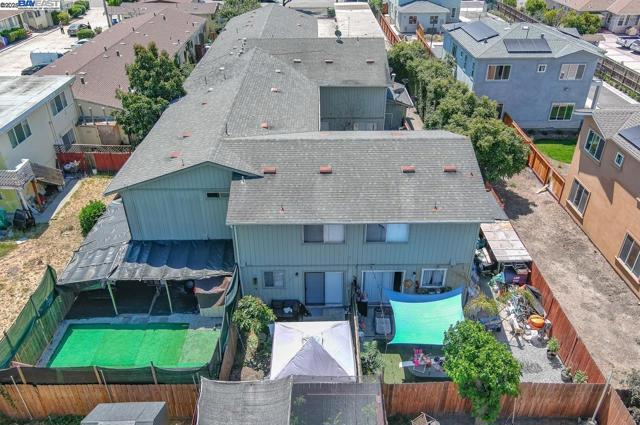 350 Smalley Ave, Hayward CA: https://media.crmls.org/mediaz/6c0ac737-fb41-4a58-839b-41a7126fb891.jpg