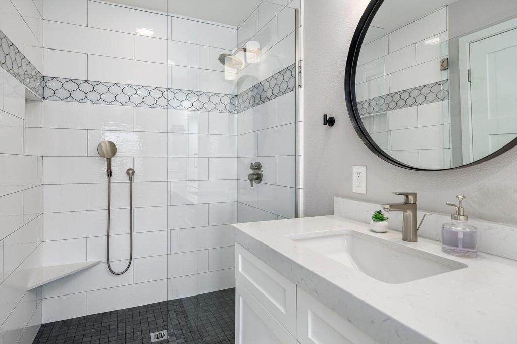 MLS #219125401DA image #23