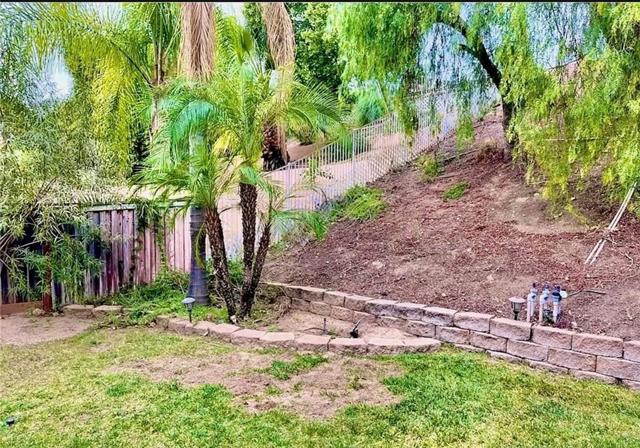 29870 Watson Court, Highland CA: https://media.crmls.org/mediaz/6c0bc97d-9329-4bd4-b327-d4c5b0ae40d2.jpg